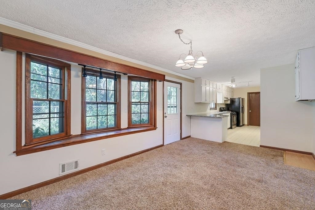 2733 Old Dawsonville RD