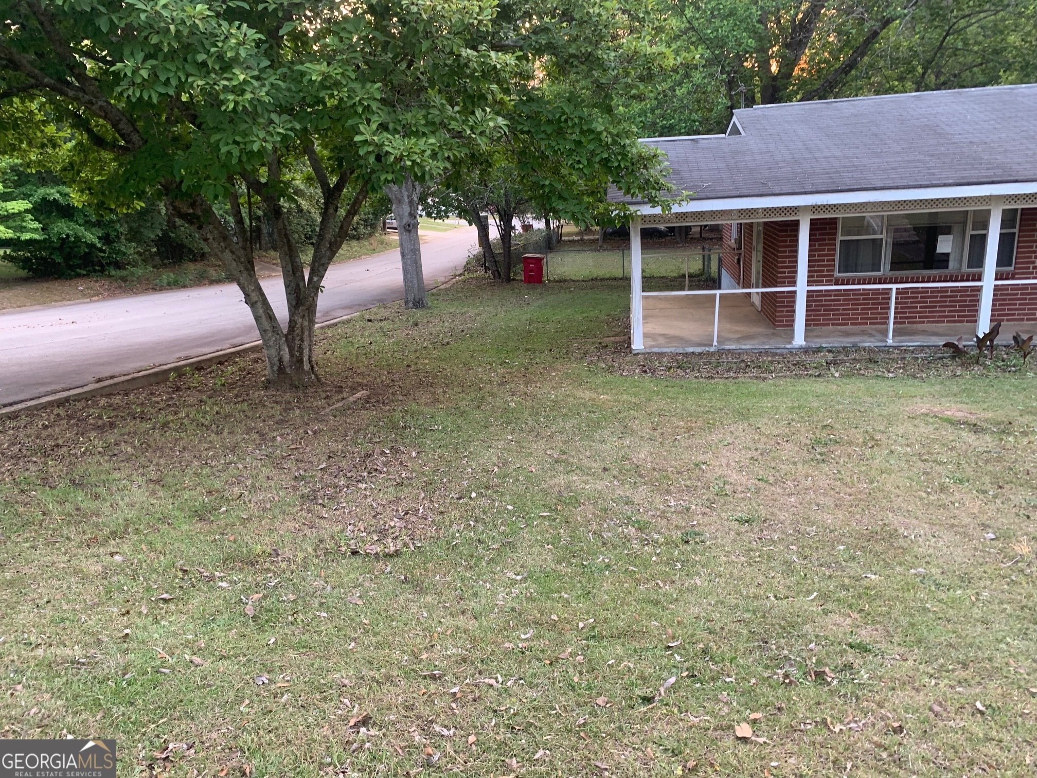 201 Davis DR