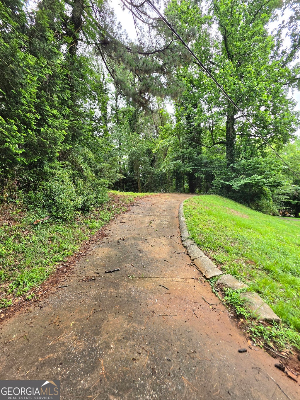 Photo of 618 Simone Way, Stone Mountain, GA 30087 (MLS # 10787776)