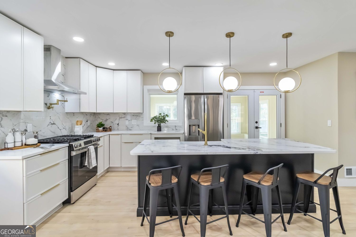 2338 Greenglade RD NE