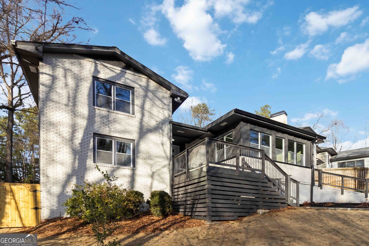 2338 Greenglade RD NE