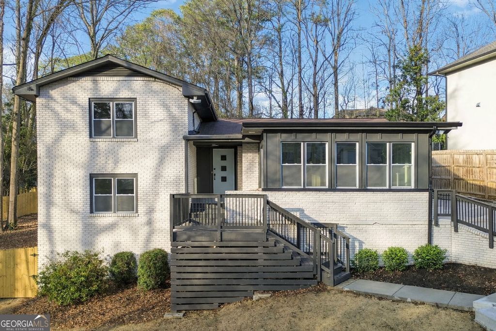 Photo of 2338 Greenglade Road NE, Atlanta, GA 30345 (MLS # 10690809)