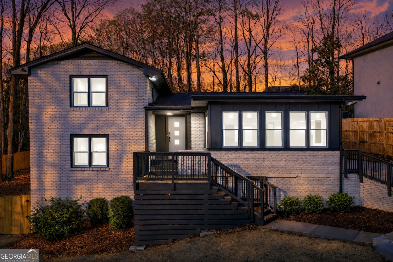 2338 Greenglade RD NE