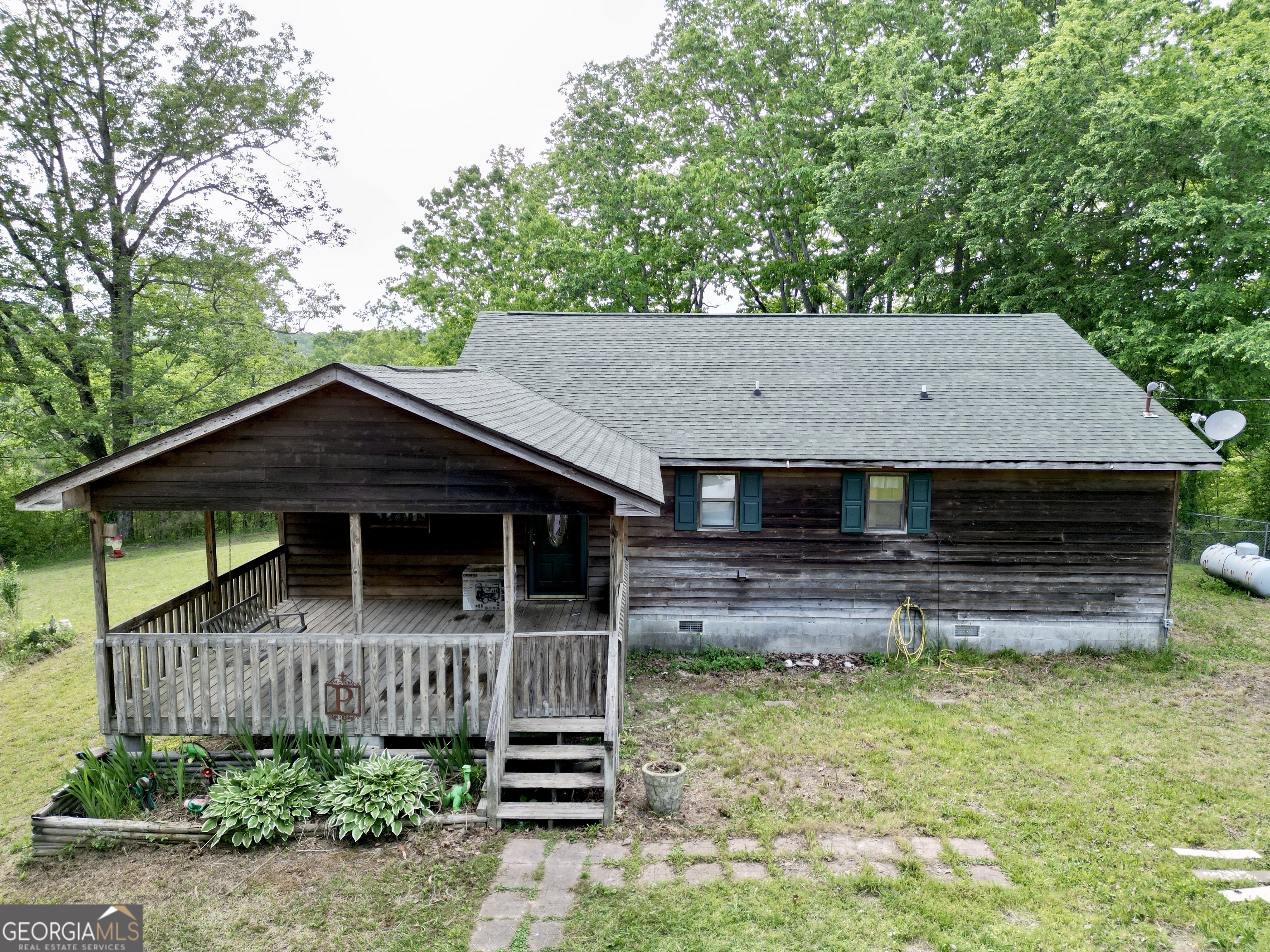 1685 Ridgeway RD