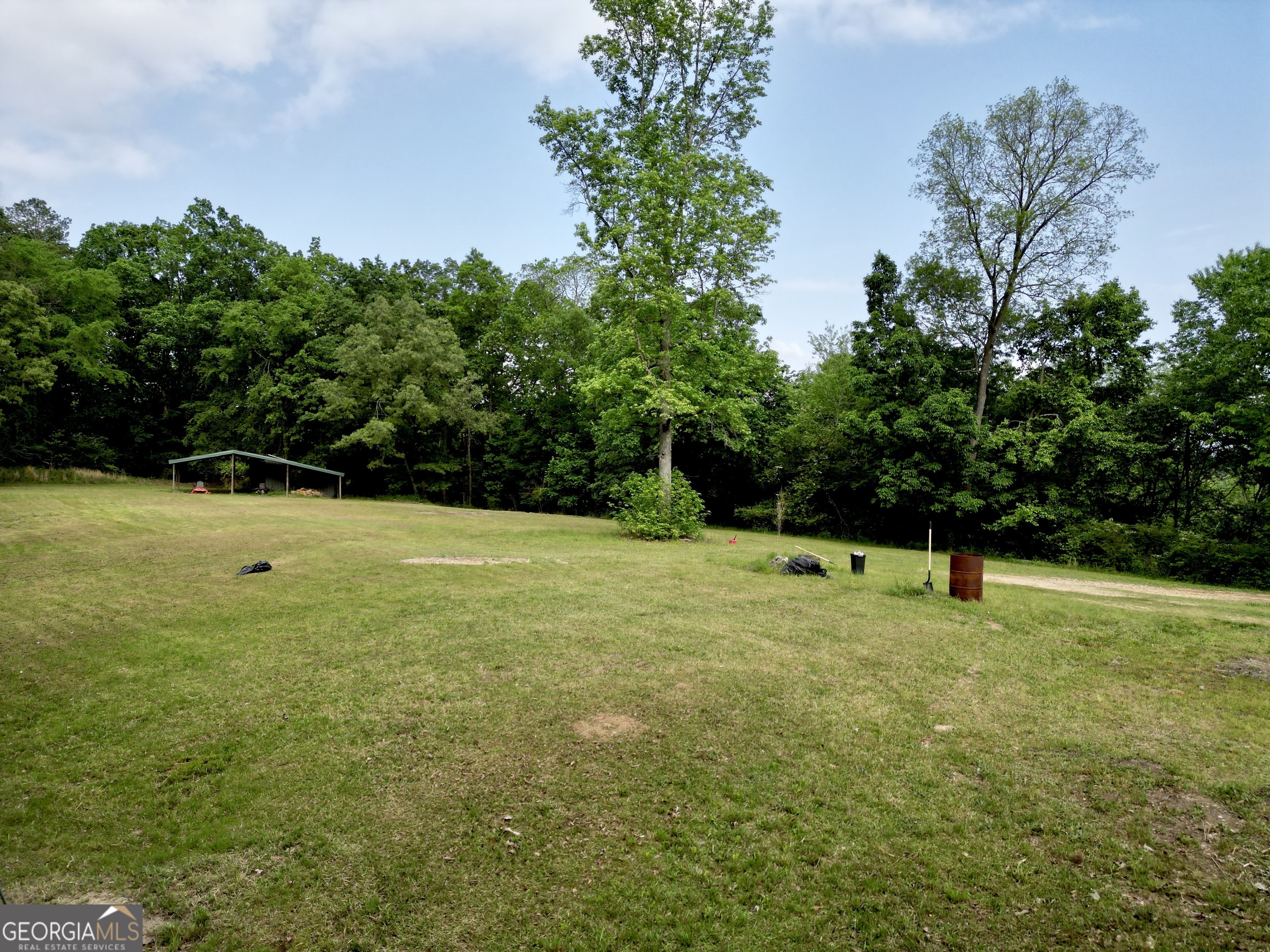 1685 Ridgeway RD
