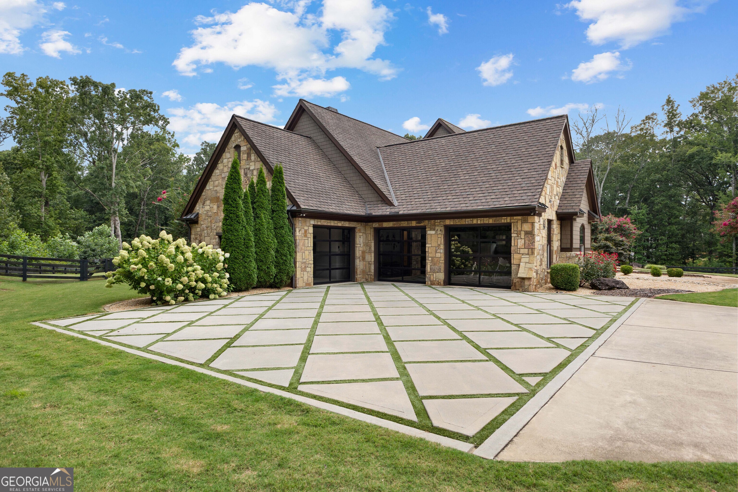 7245 Campground RD
