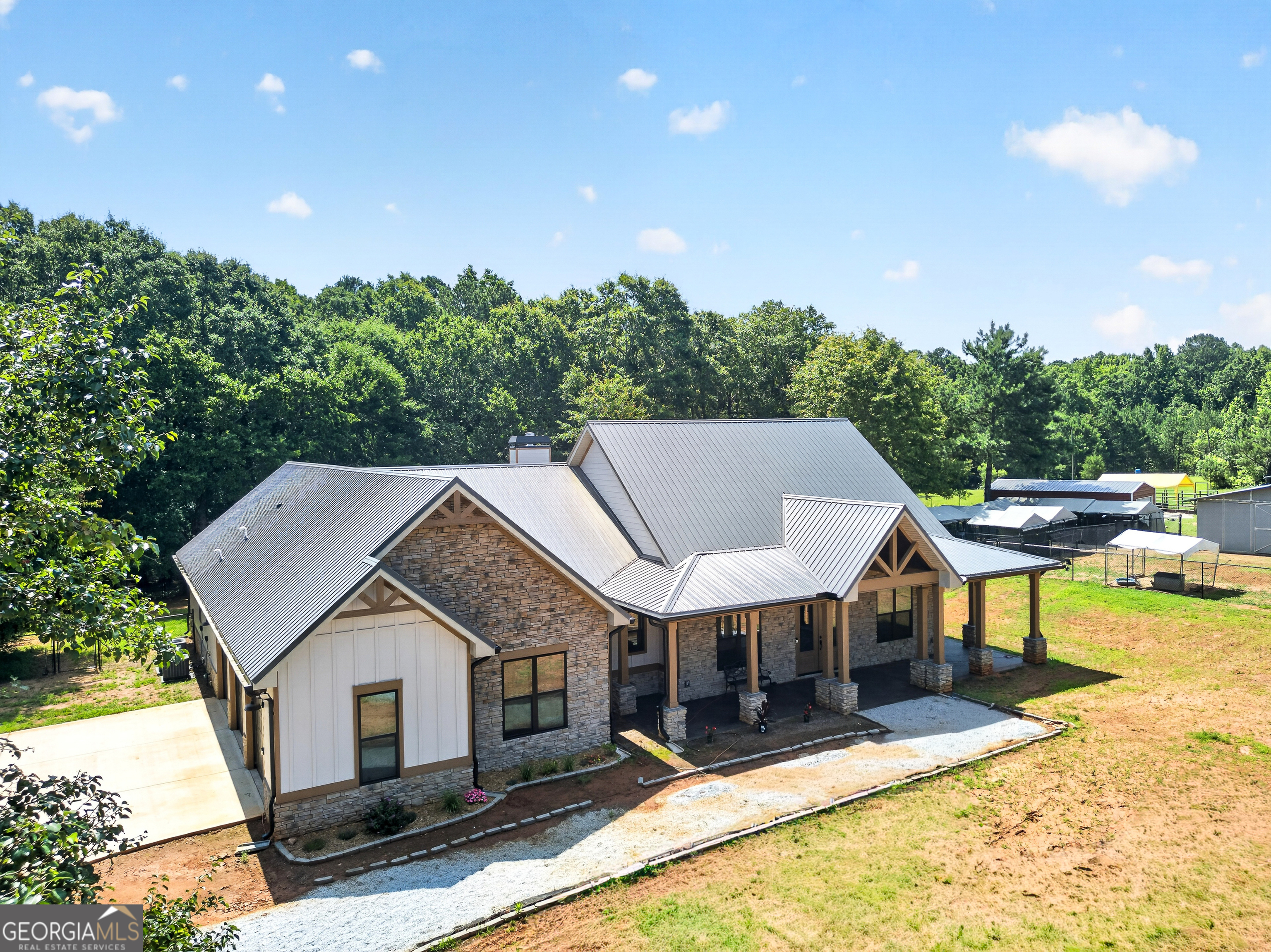 289 Maple DR