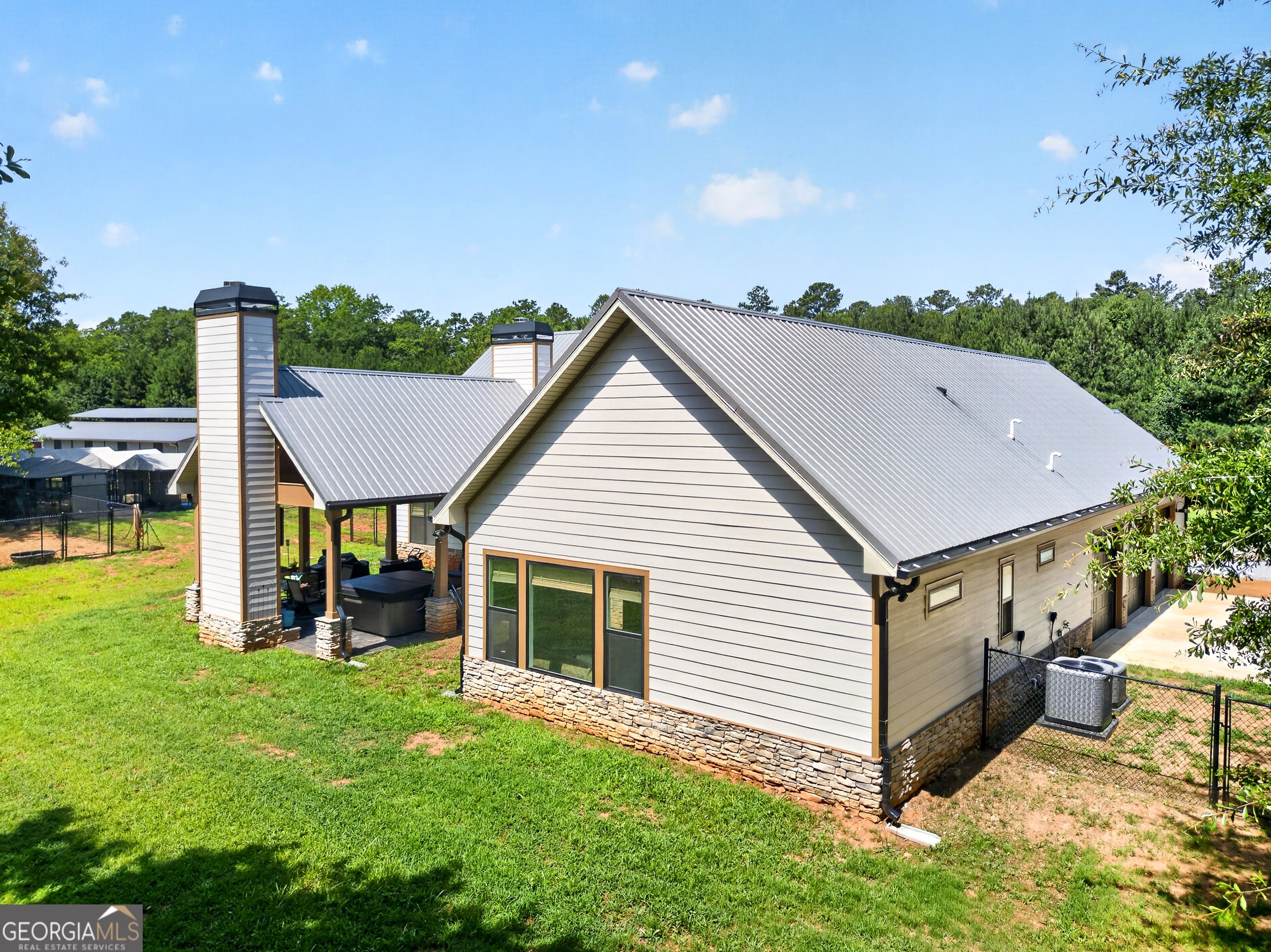 289 Maple DR