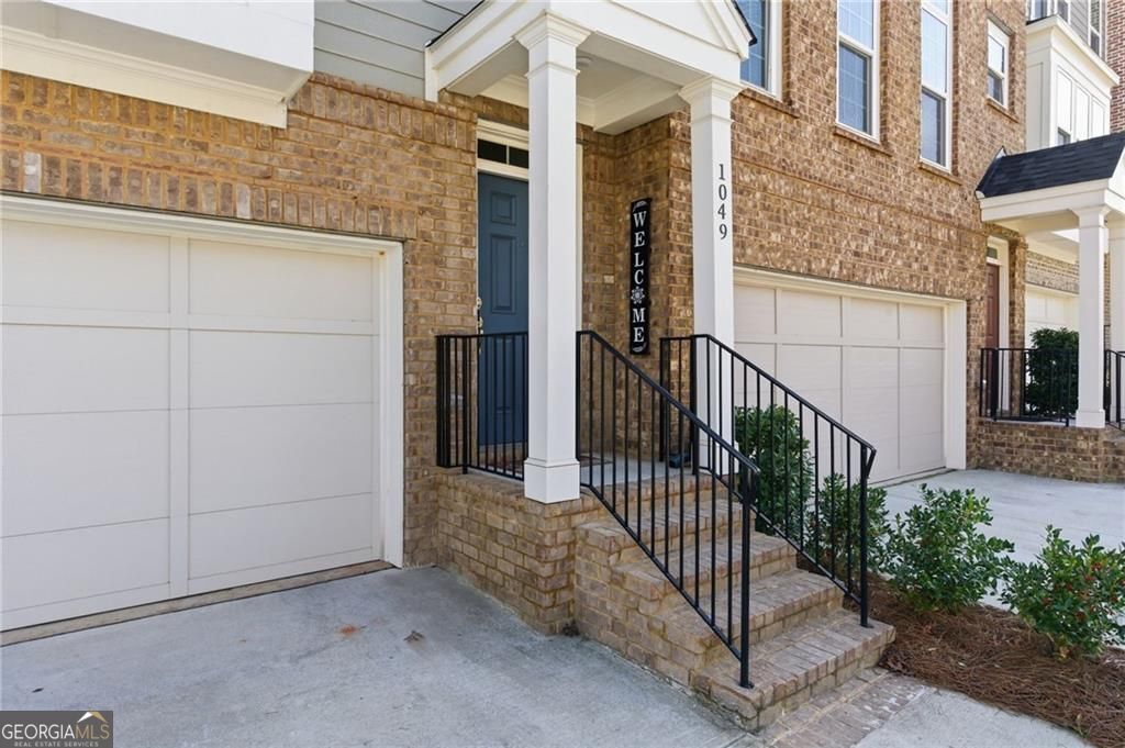 1049 Caruso DR
