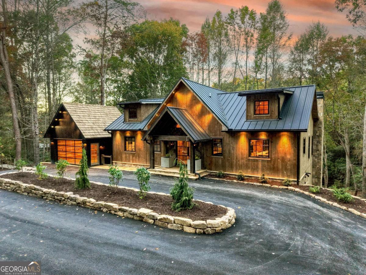 340 Hemlock TRL