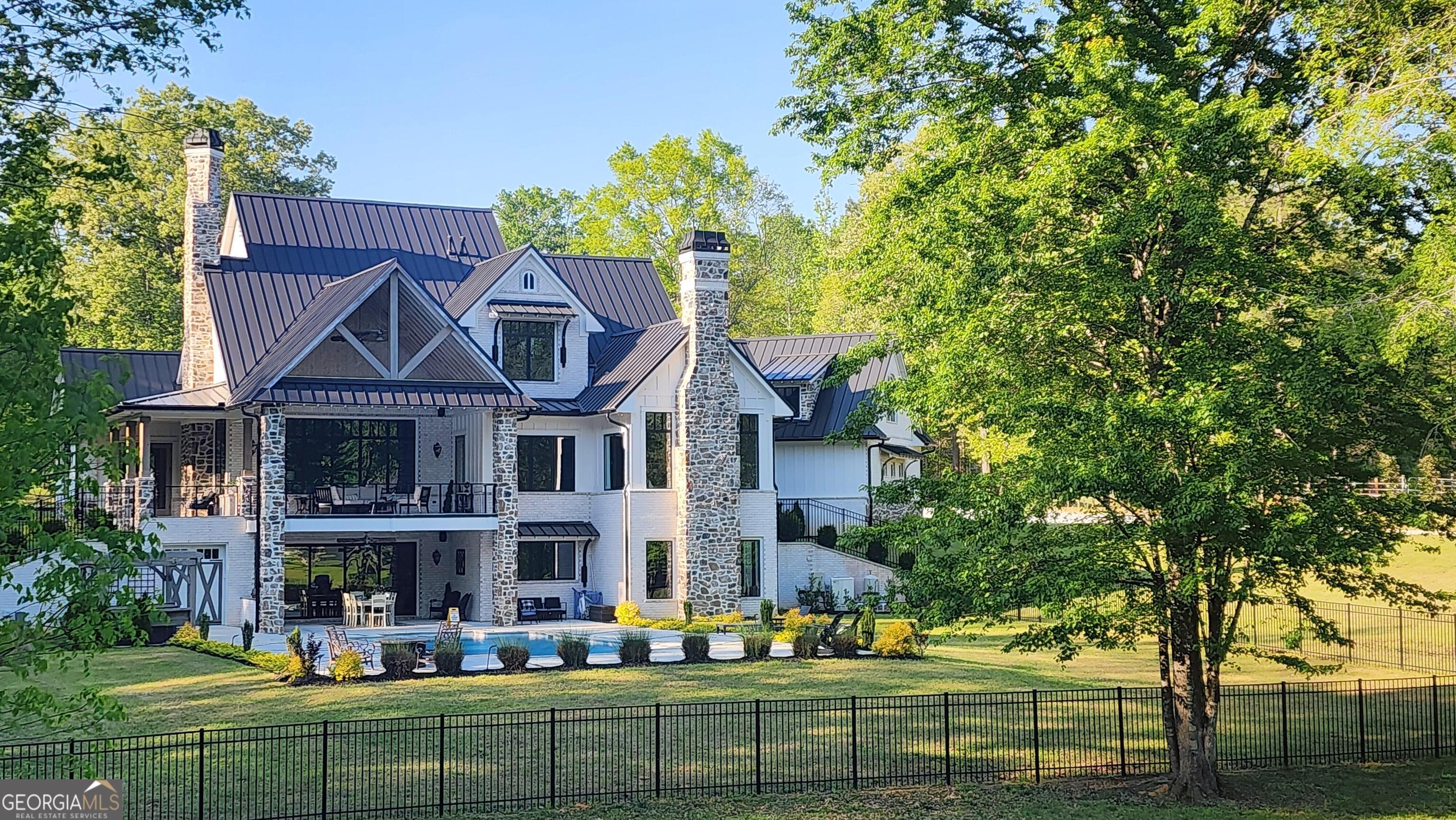 155 Green Meadow LN