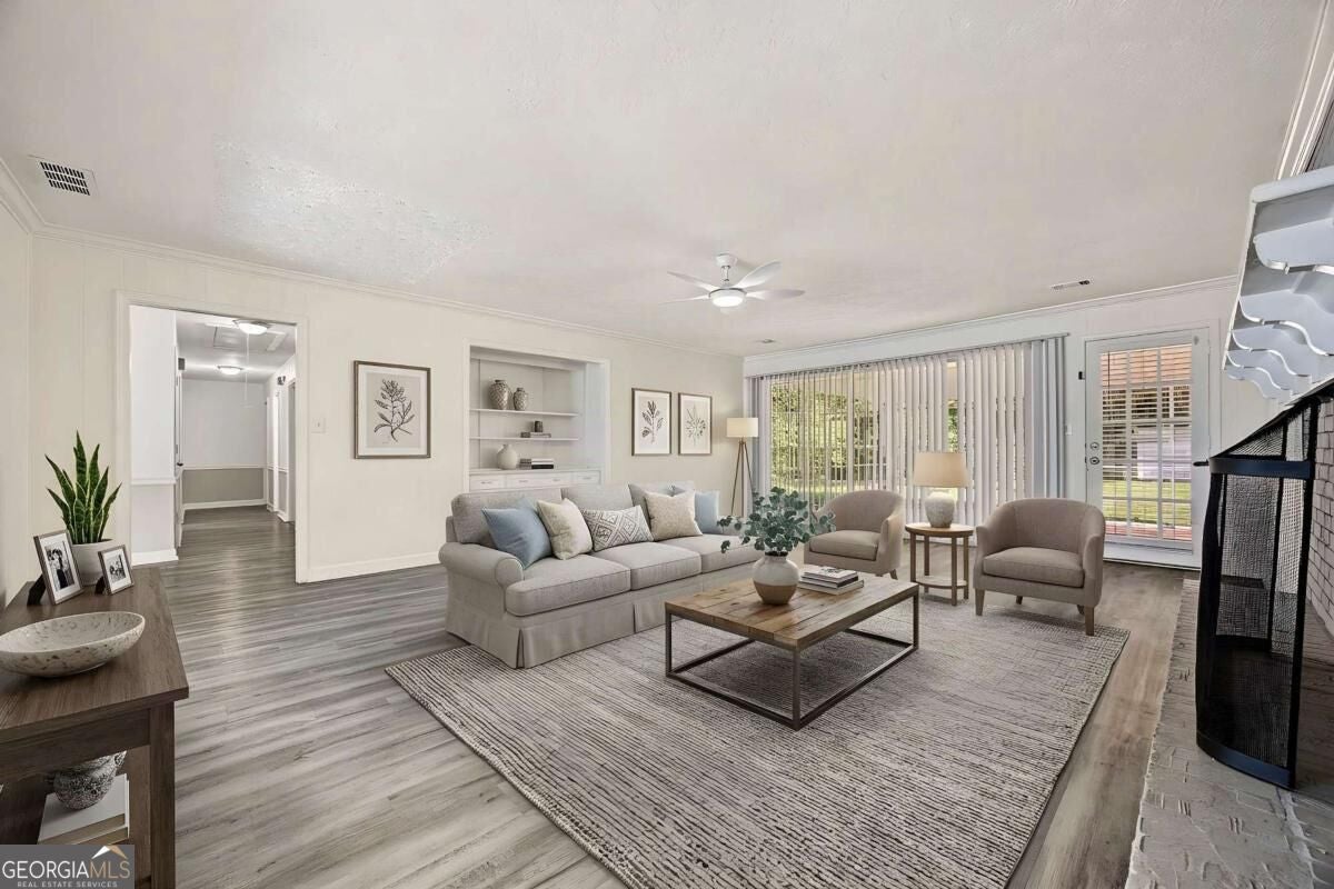 875 Hickory Oak HOLW