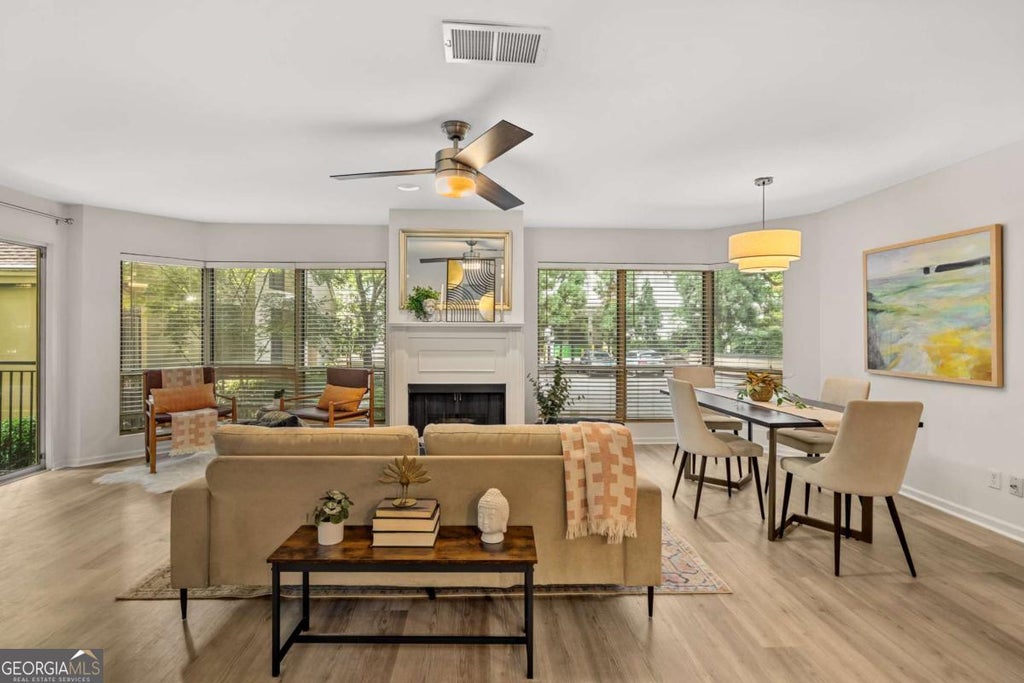 Photo of 209 14th Street NE #102, Atlanta, GA 30309 (MLS # 10784003)