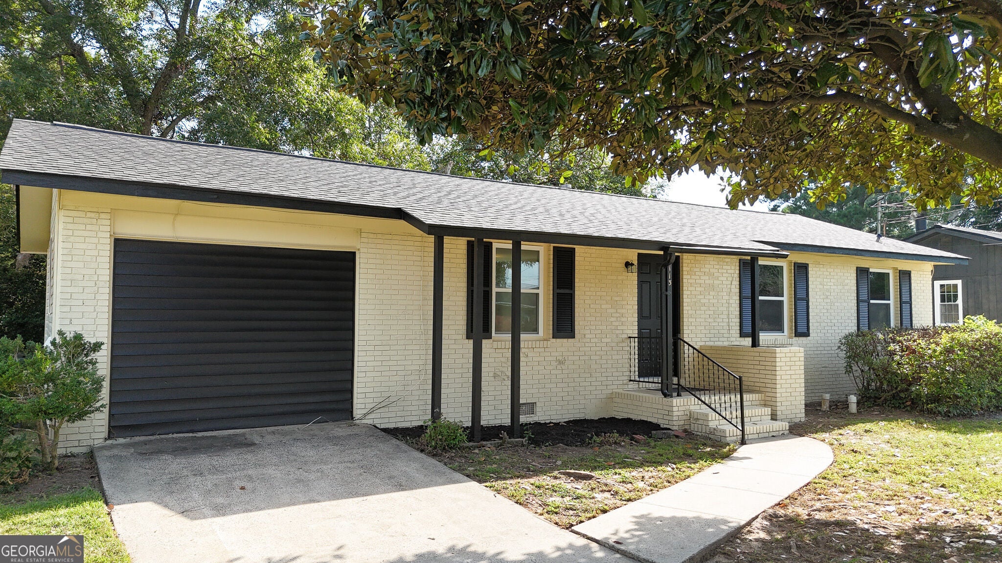 113 LINDA DR