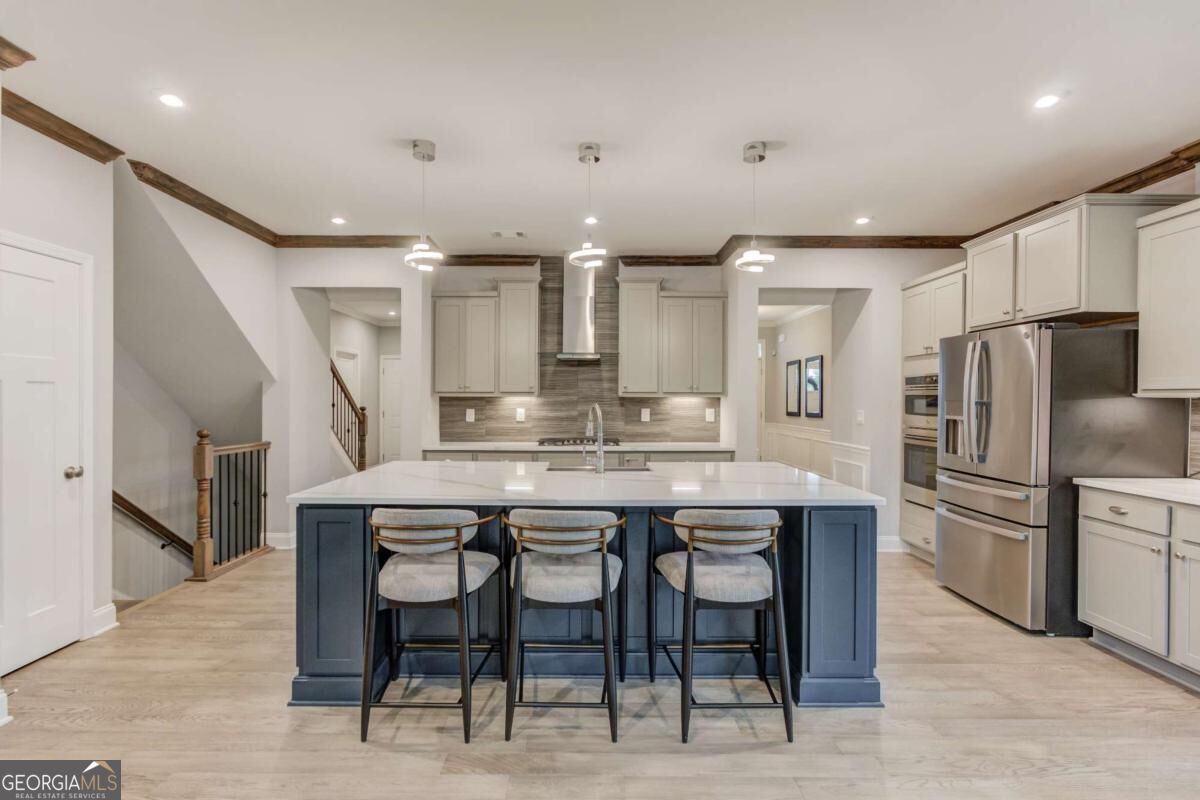 464 Michigan CIR