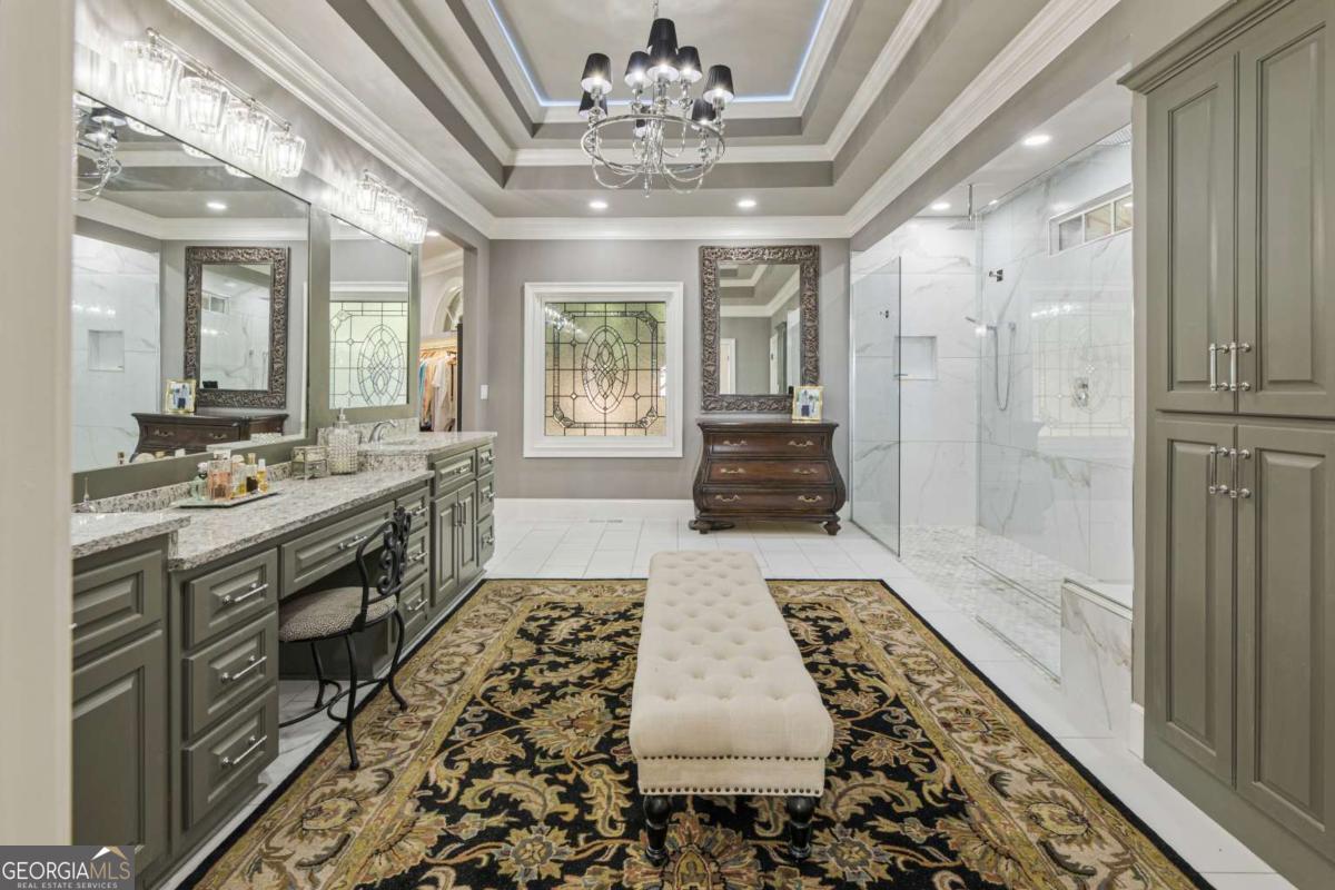 912 Mcelroy Mountain DR