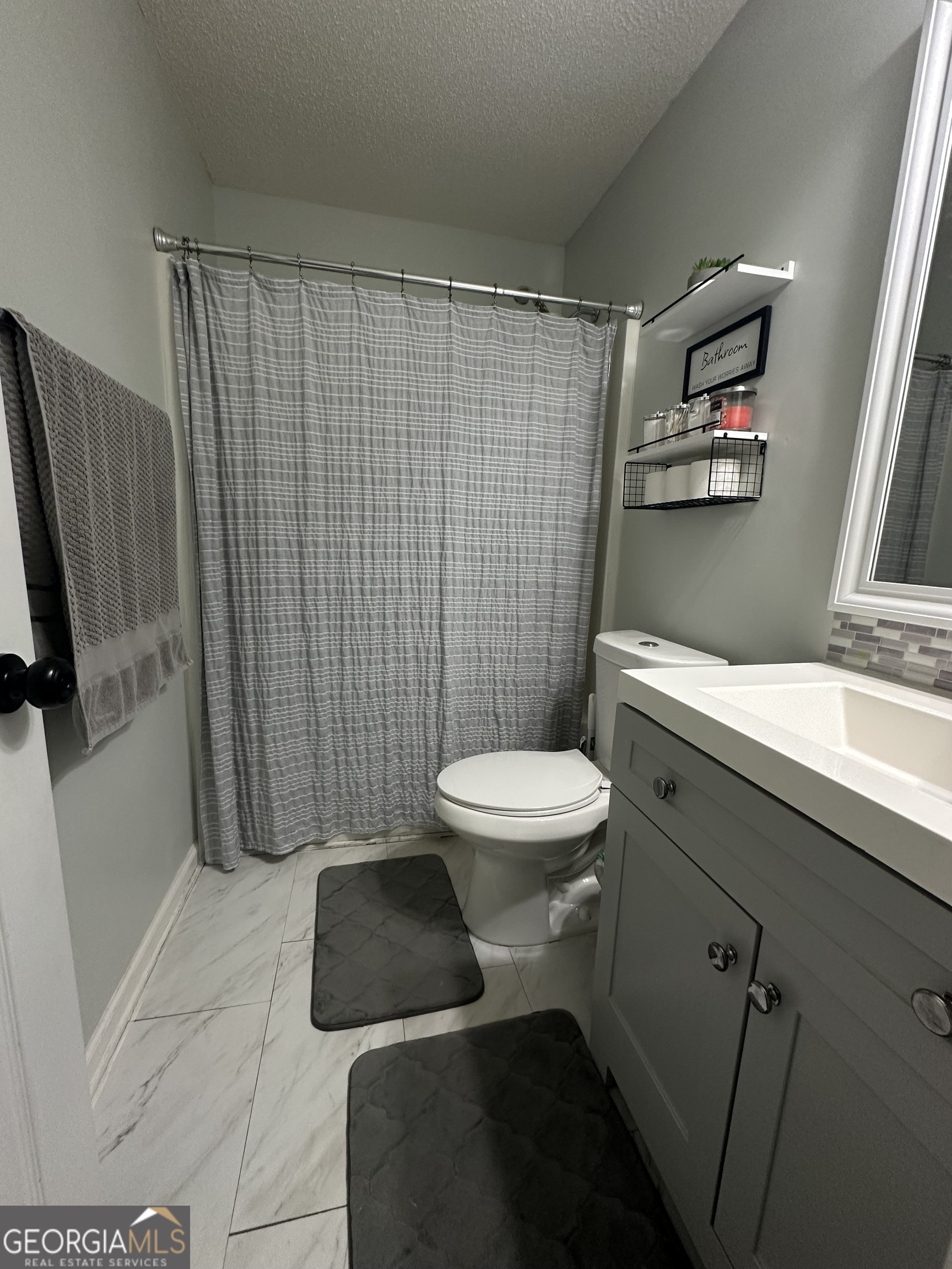 Newnan, Georgia 30263, United States, 4 Bedrooms Bedrooms, ,2 BathroomsBathrooms,Residential,Active,254212