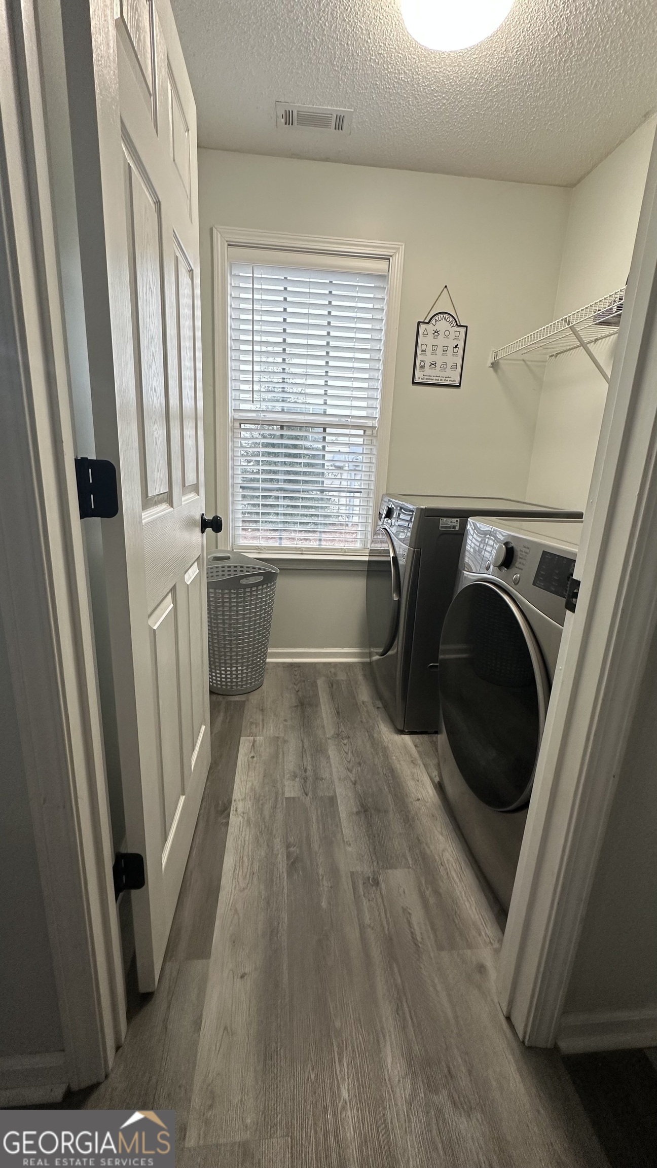 Newnan, Georgia 30263, United States, 4 Bedrooms Bedrooms, ,2 BathroomsBathrooms,Residential,Active,254212