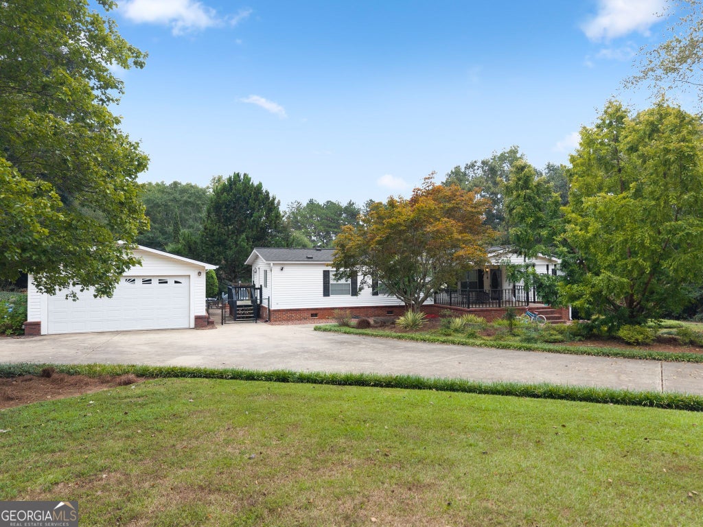 Photo of 176 Woodpecker Lane, Nicholson, GA 30565 (MLS # 10849698)