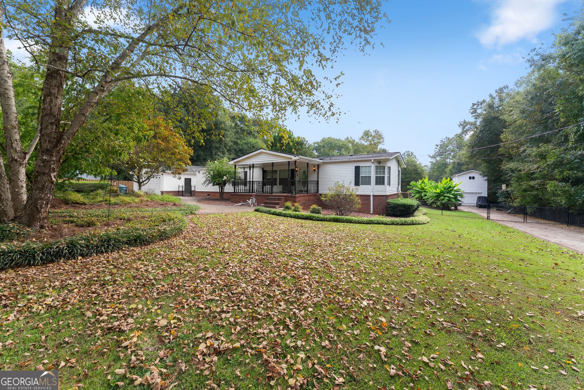 176 Woodpecker LN