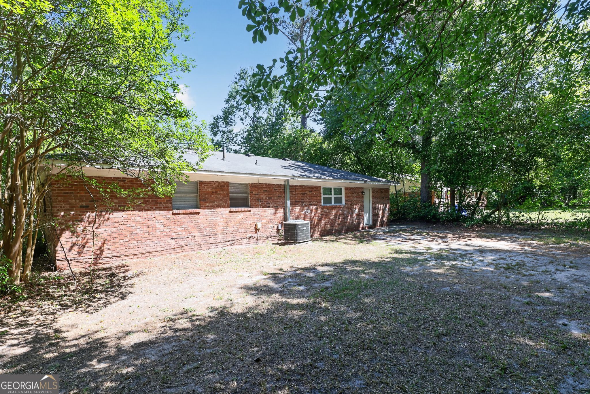 2607 Massoit CT