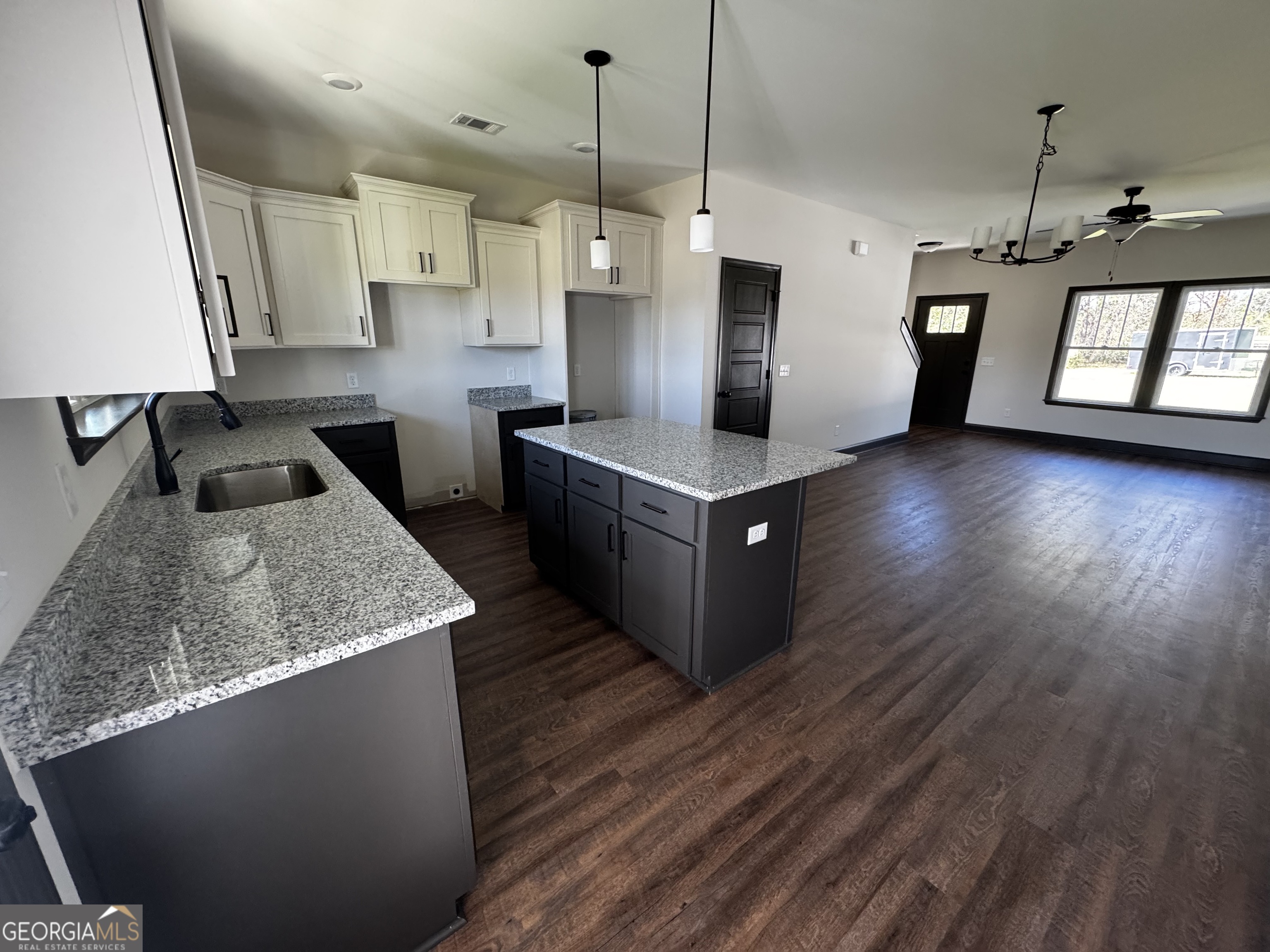 296 Pleasant Hill RD