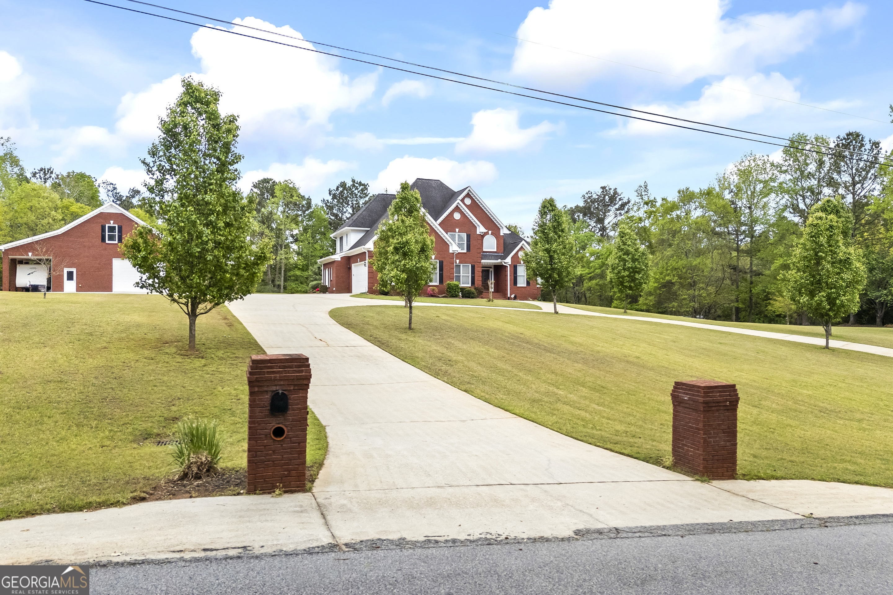 2351 Rabbit Farm CIR