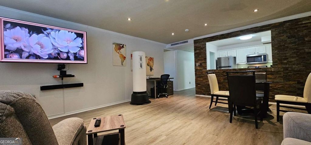 Photo of 2965 Pharr Court NW #316, Atlanta, GA 30305 (MLS # 10684594)