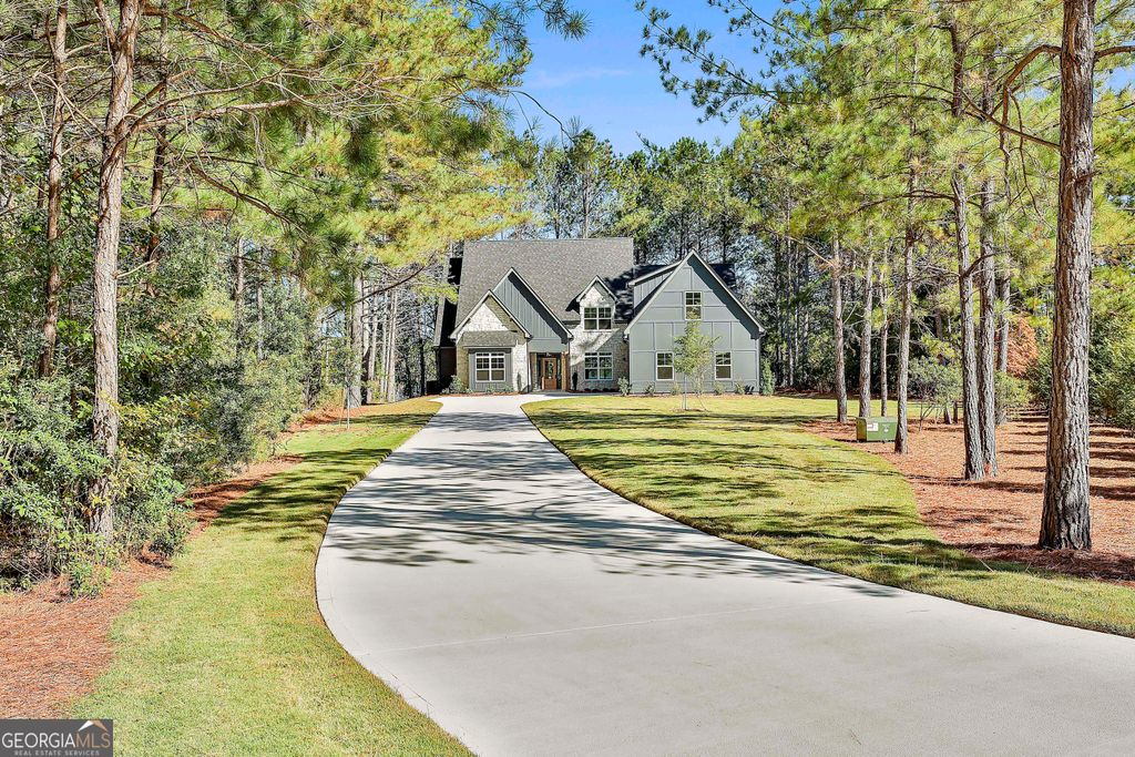 Photo of 49 Leverett Drive, Newnan, GA 30265 (MLS # 10669933)