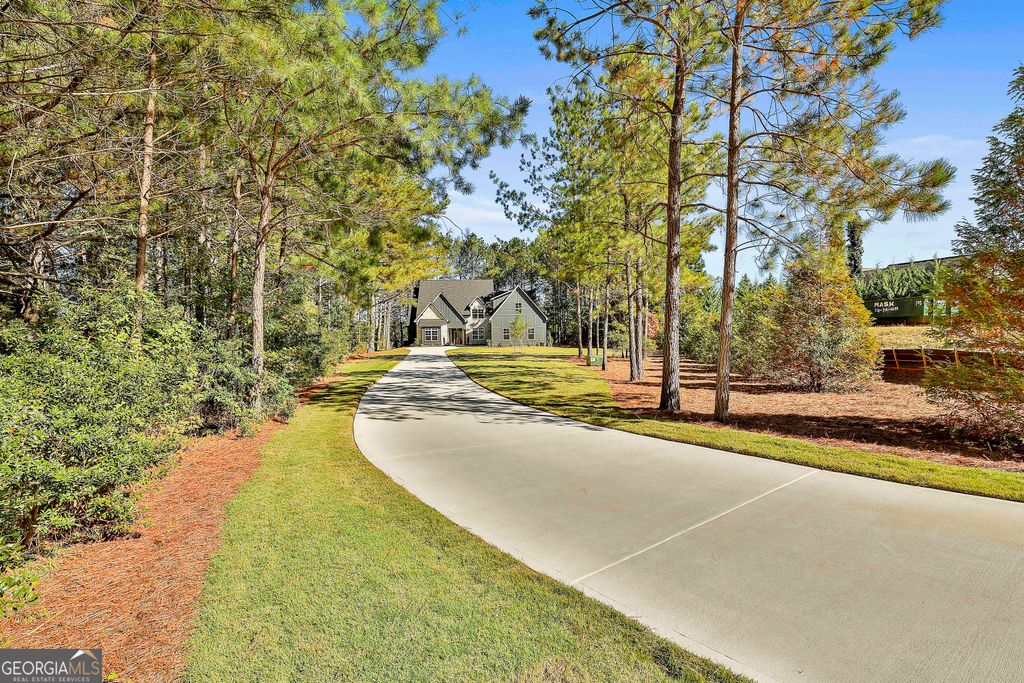 Photo of 49 Leverett Drive, Newnan, GA 30265 (MLS # 10669933)