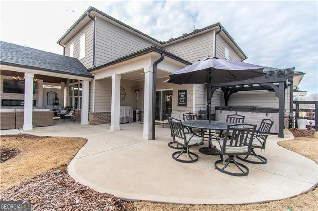 Photo of 226 Carmichael Drive, Canton, GA 30115 (MLS # 10711704)