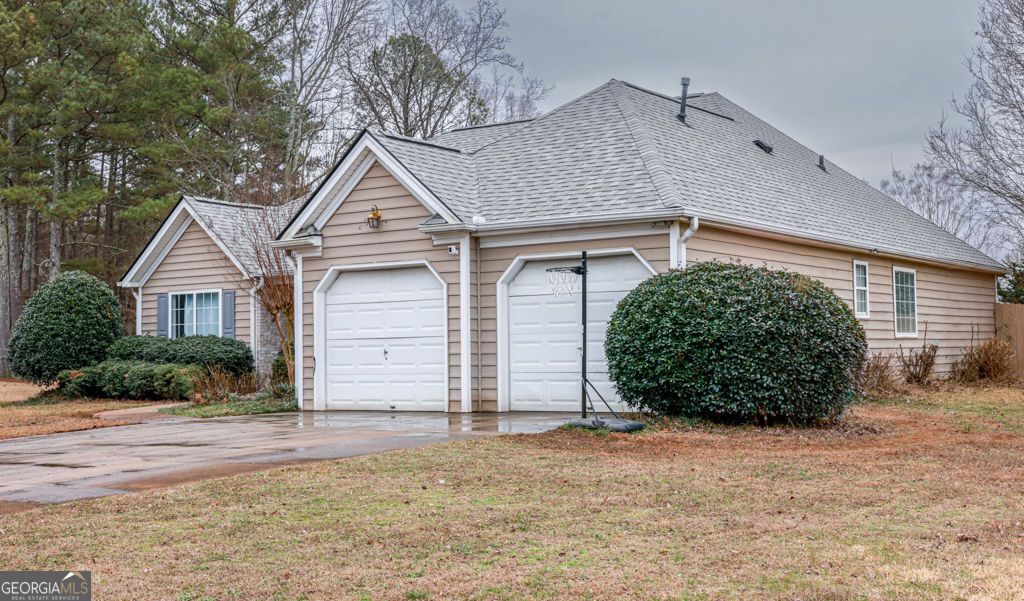 Photo of 5820 Tallantworth Crossing, Cumming, GA 30040 (MLS # 10678670)