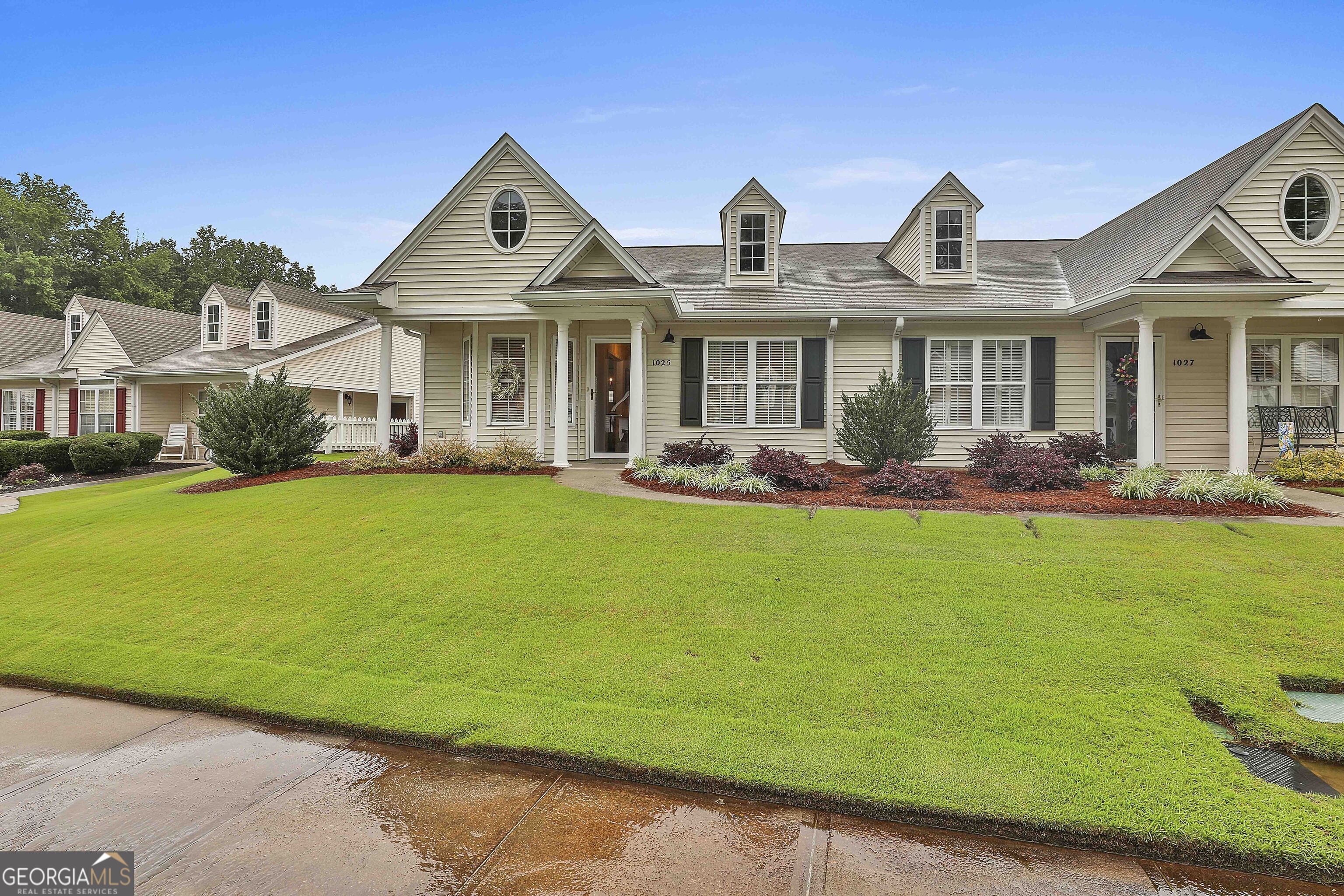 1025 Pinehurst DR