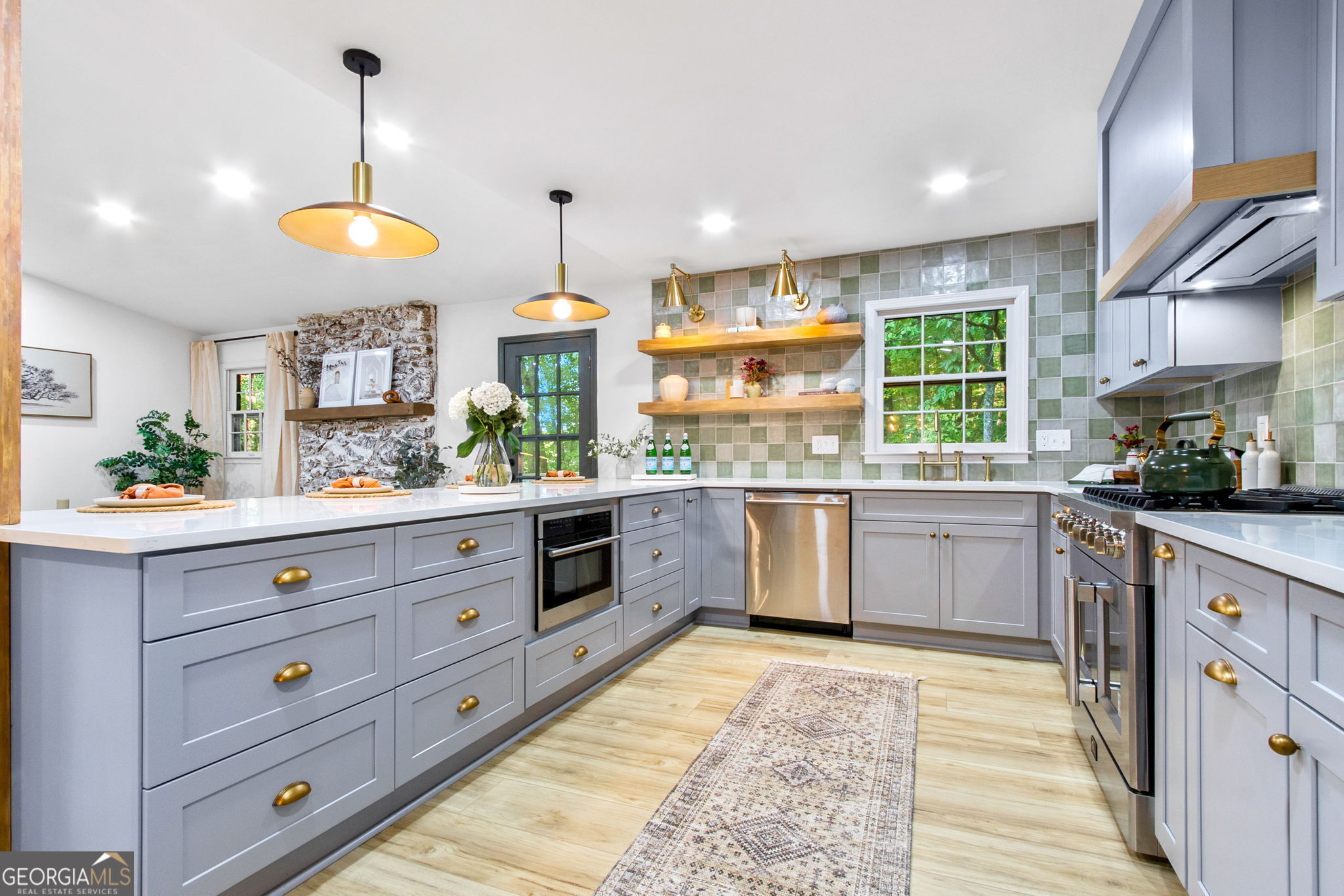 SANDY PLAINS ESTATES - Residential