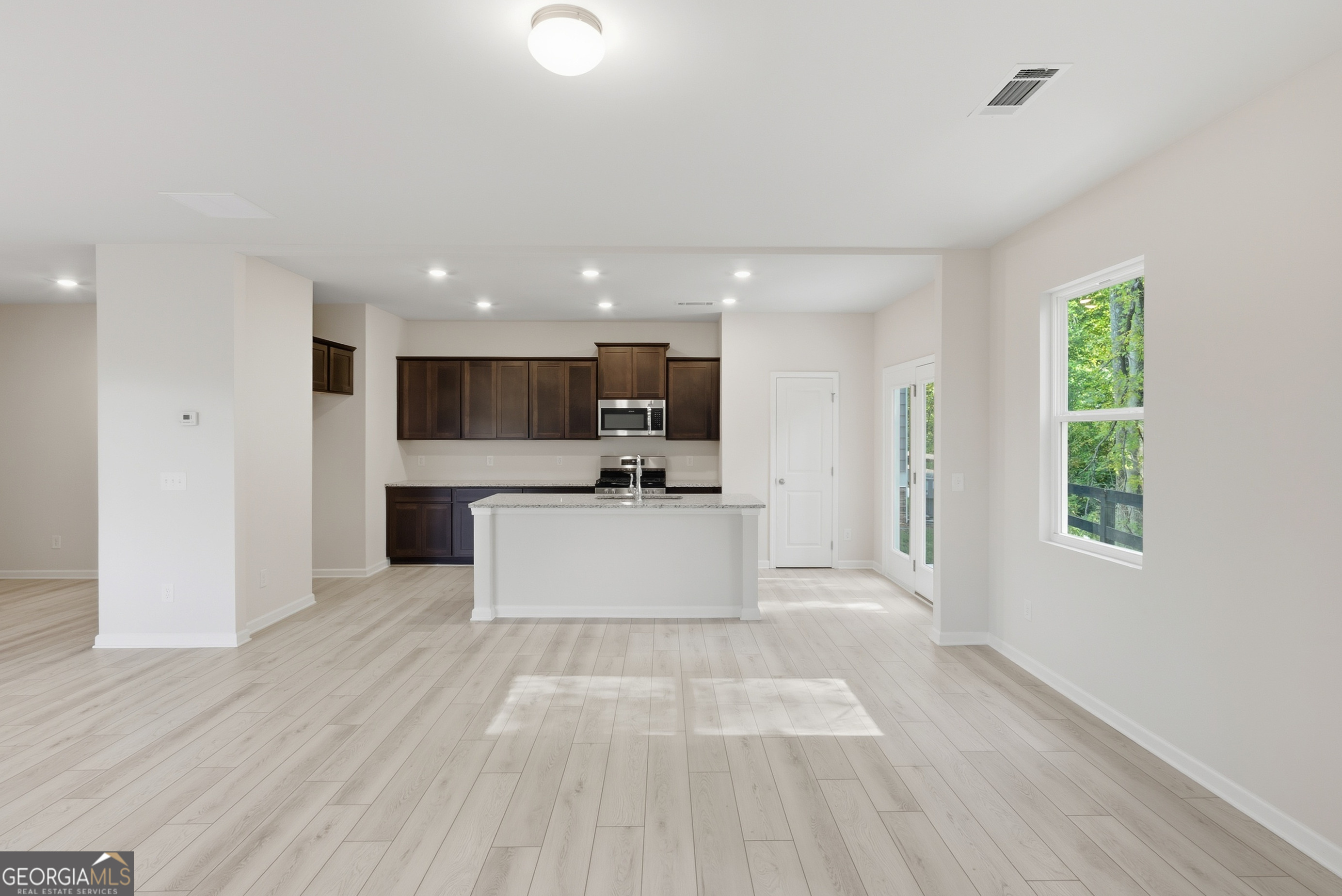 Castleberry Pointe - Residential