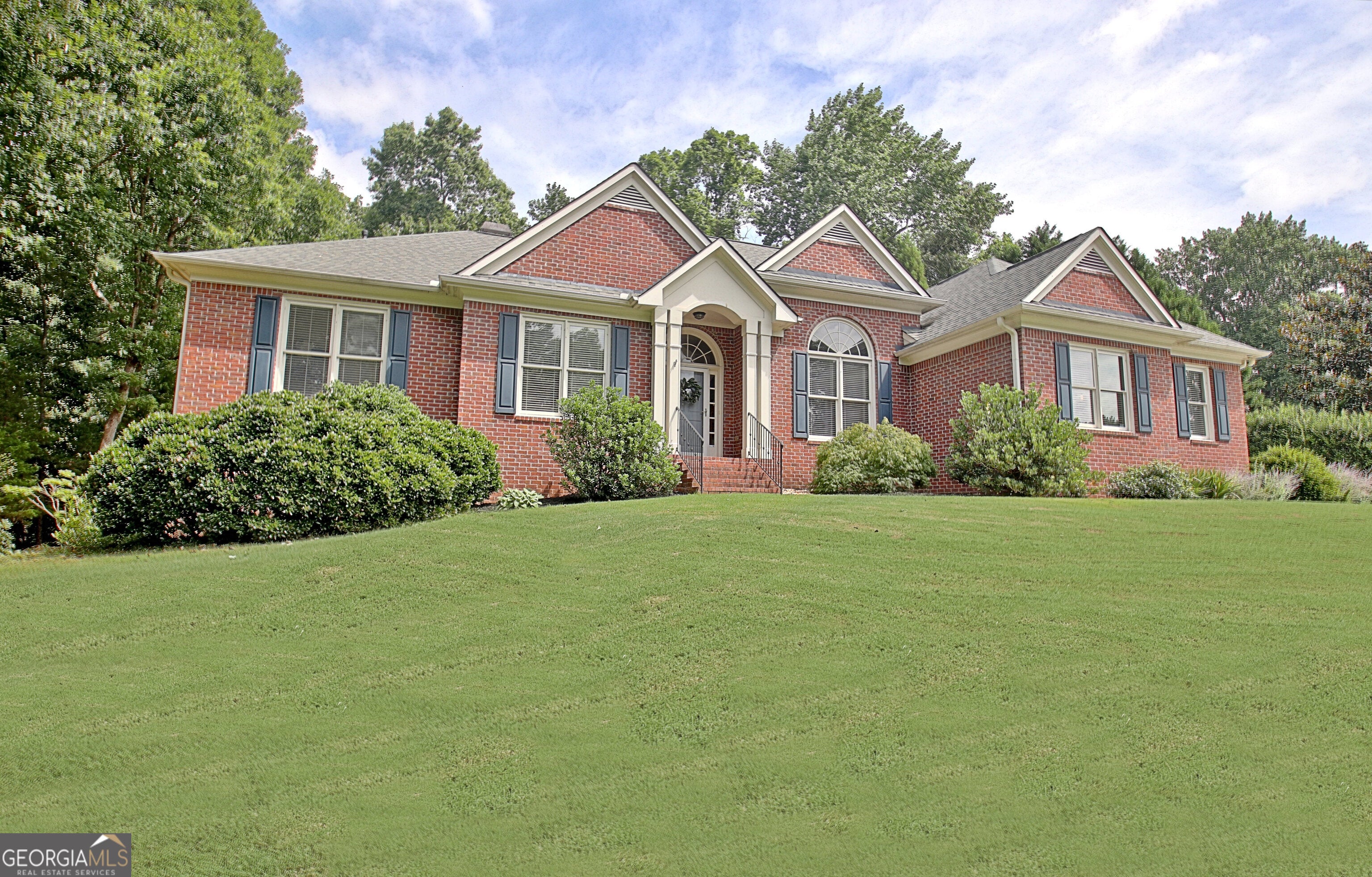 205 Hedgewick WAY
