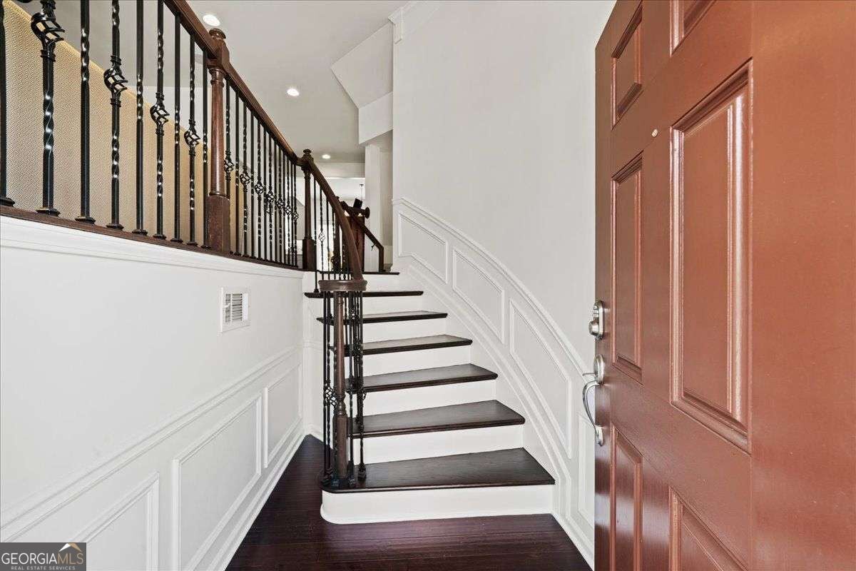 12 Rockland PL