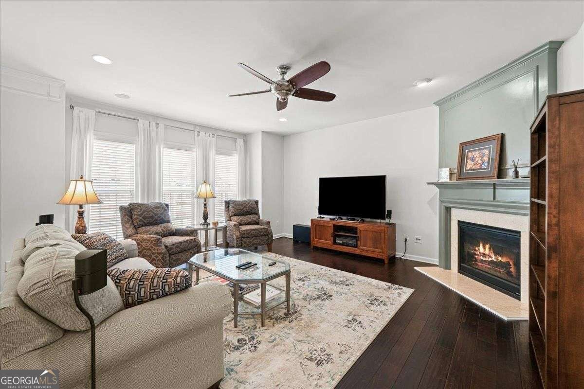 12 Rockland PL