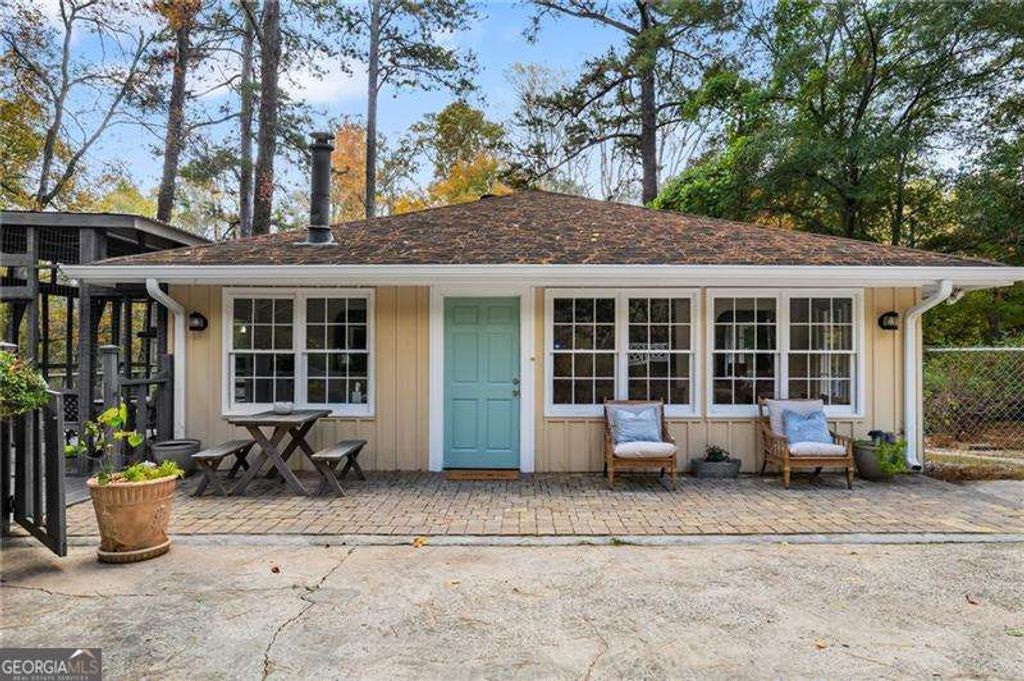 Photo of 866 Buckner Road SE, Mableton, GA 30126 (MLS # 10707789)