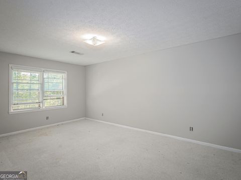 A home in Newnan