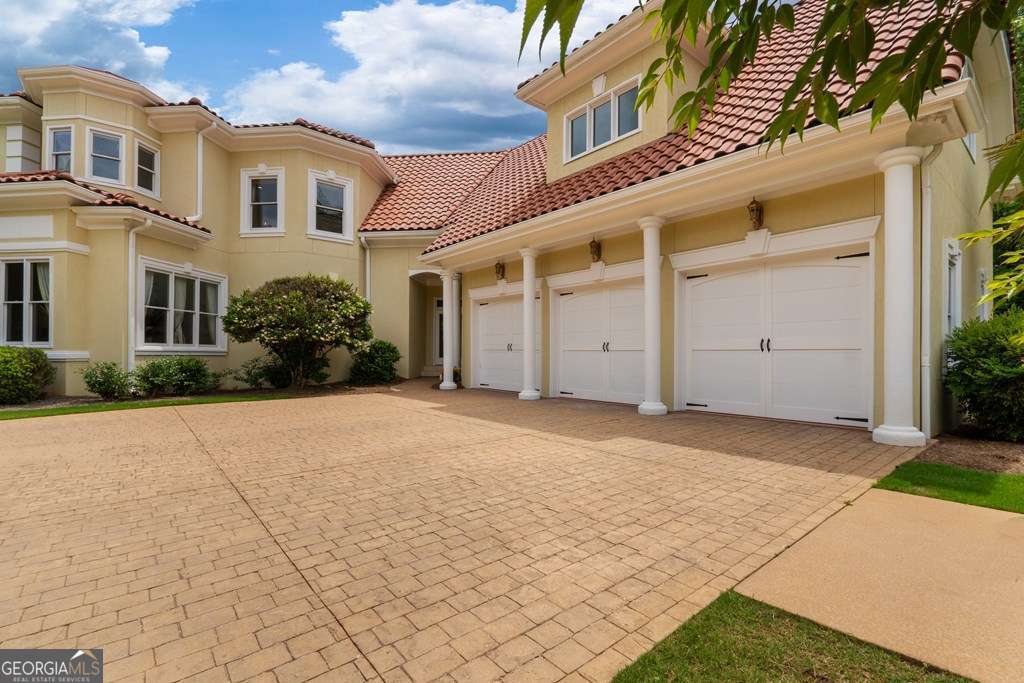 1005 Oak Mountain RD