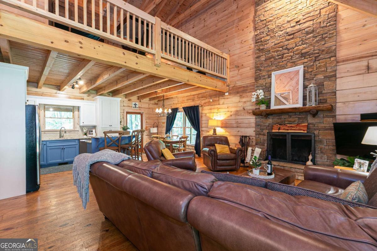 26 Woodglen CT