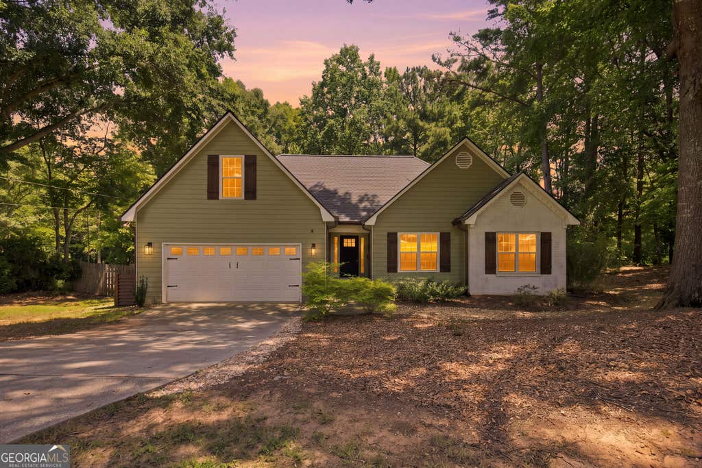 Photo of 15 Stonewood Way, Sharpsburg, GA 30277 (MLS # 10826543)