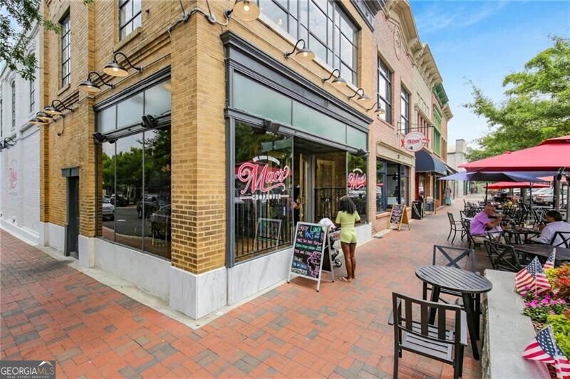 Lee's Crossing - Residential