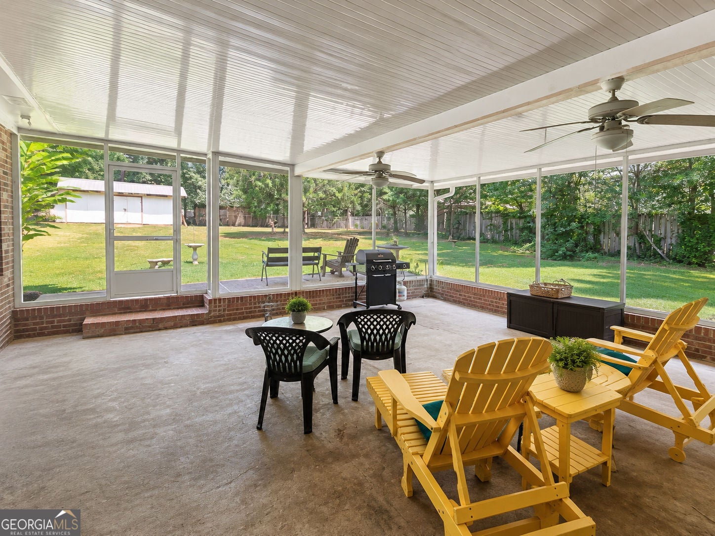 3511 W Surrey RD
