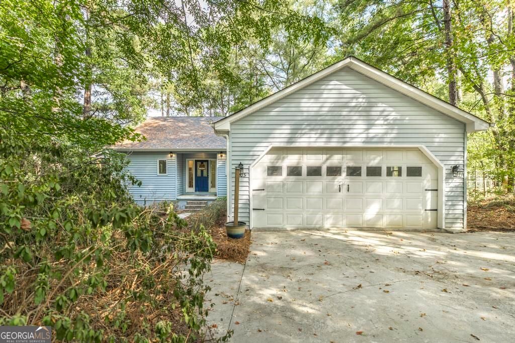 Photo of 2203 Plantation Drive, Macon, GA 31211 (MLS # 10849682)