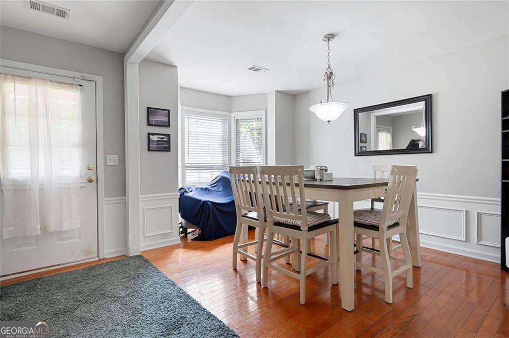 4003 Maple Ridge LN NW