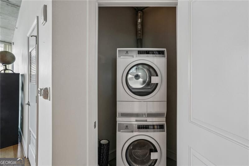 44 Peachtree PL NW 1132