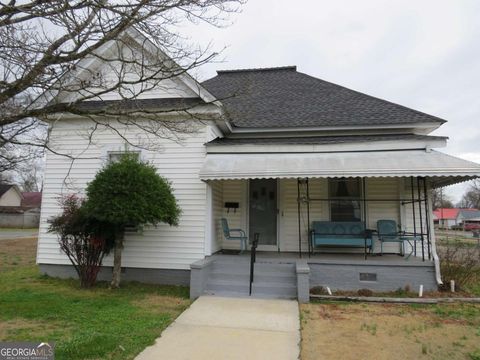 Photo of 815 S Main Street, Cedartown, GA 30125 (MLS # 10694193)