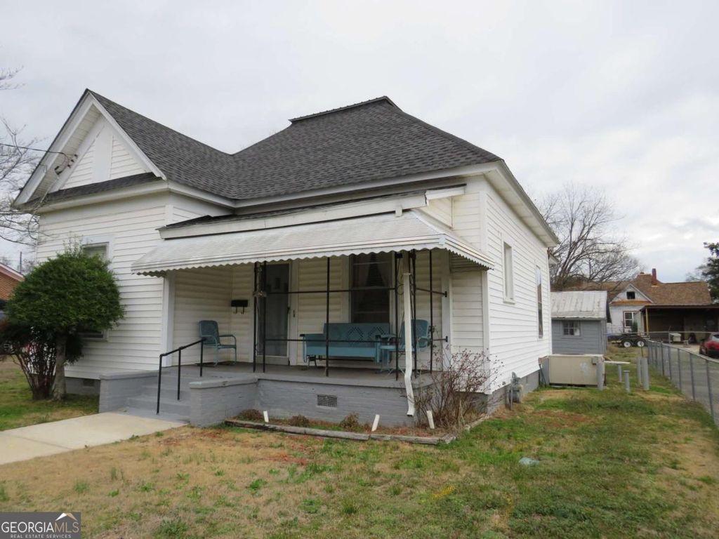 Photo of 815 S Main Street, Cedartown, GA 30125 (MLS # 10694193)
